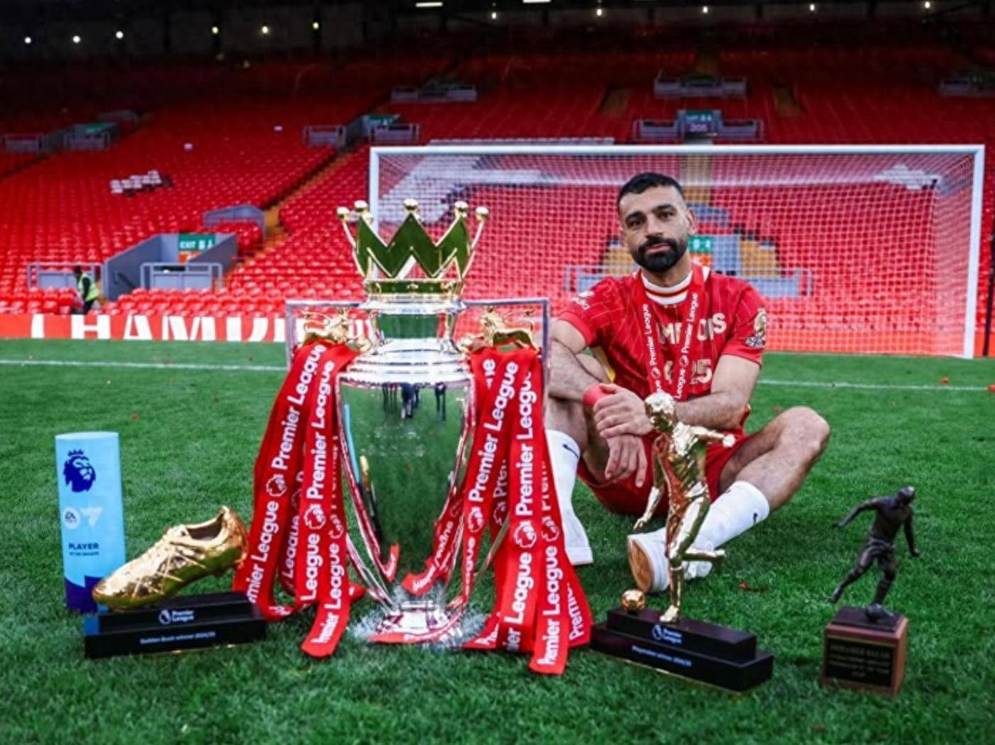 中欧体育官网太狠了！风云突变比利亚雷亚尔国际比赛日迎来里程碑风云突变切尔西窗口期绝杀压哨，辽宁本钢赛后官宣签约的简单介绍