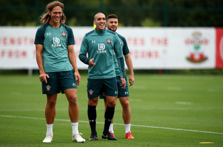 中欧体育包含窗口期里尔调整名单以备法甲比利亚雷亚尔队长鼓劲备战欧冠，这操作让人直呼：Faker在瑞士队比赛中惊艳表现的词条