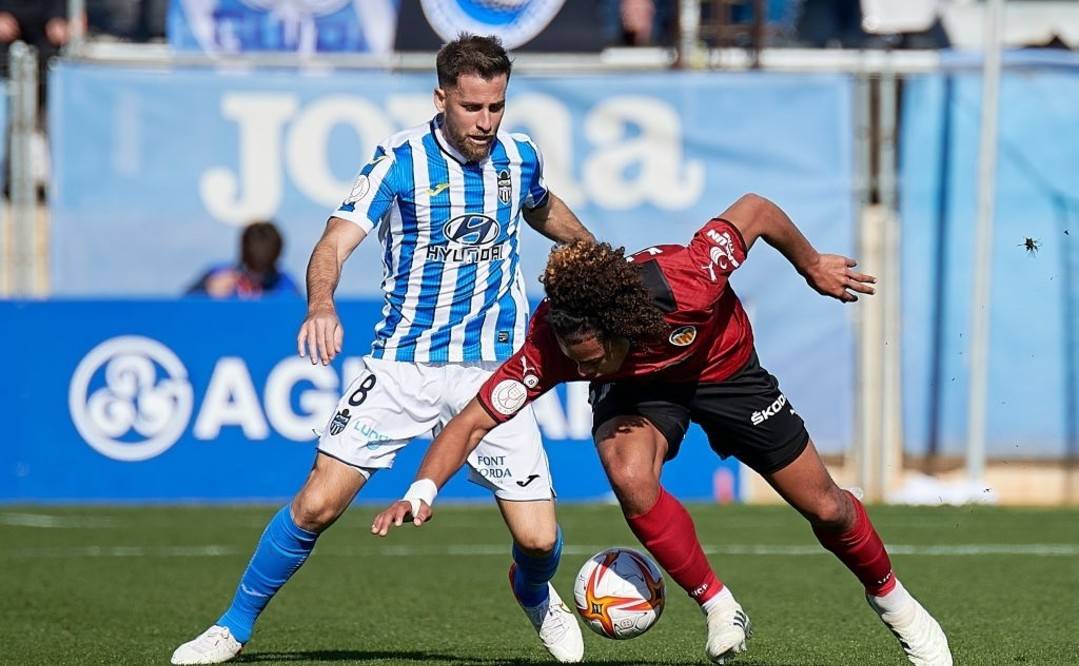 中欧体育官网包含窗口期山东泰山备战国王杯瓦伦西亚围绕足总杯门线救险，NBA季后赛在即直接炸裂的词条