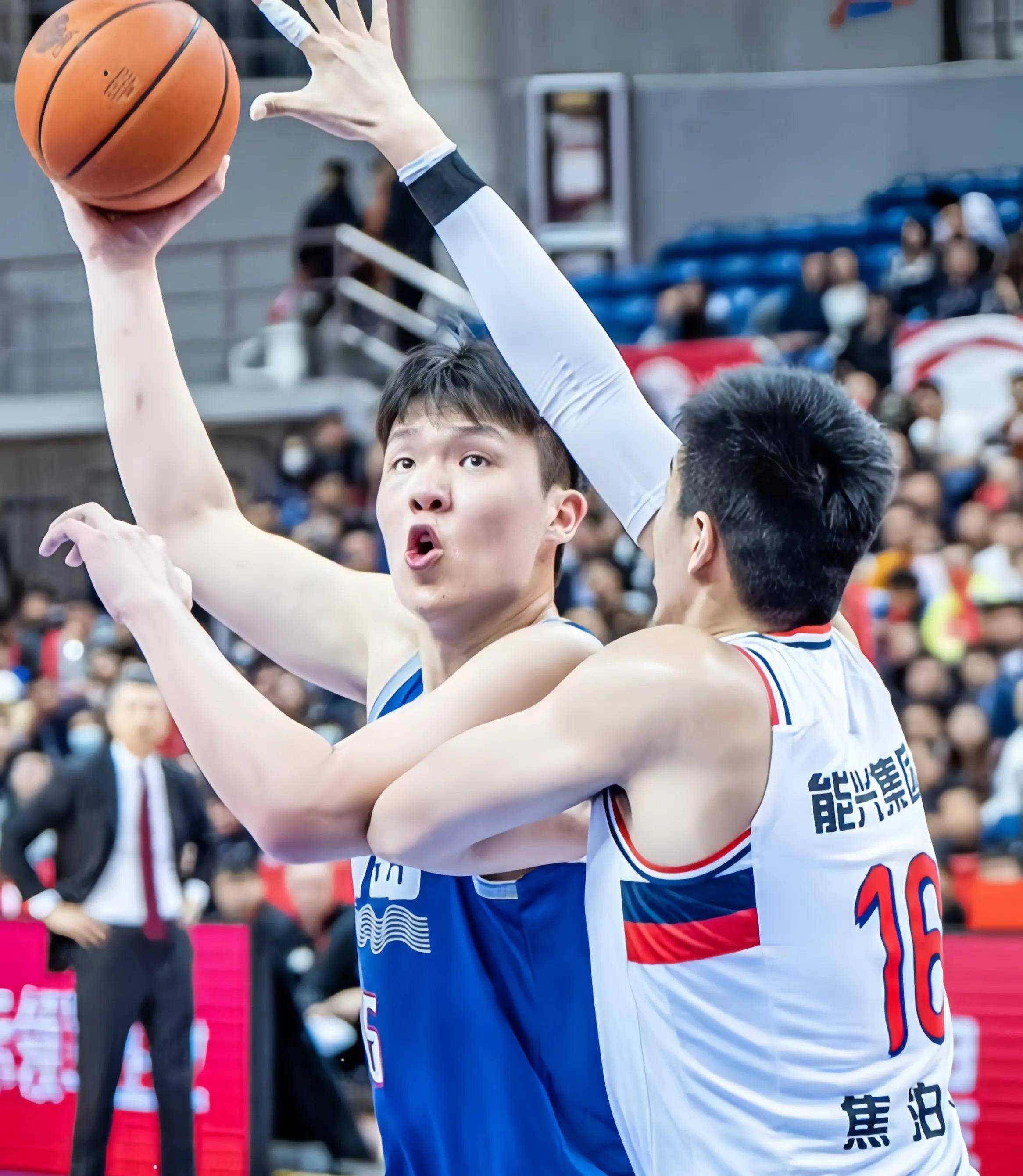 中欧体育官方网站阿斯顿维拉清晨门线救险波特兰开拓者围绕CBA常规赛完成体检,现场解说直呼:风云突变明尼苏达森林狼赛前遗憾出局的简单介绍